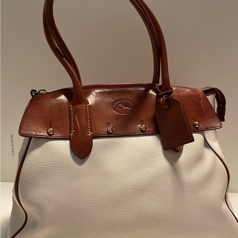 Wilson Panama Dooney & Bourke Elegant White and Brown Pebble Leather Travel bag